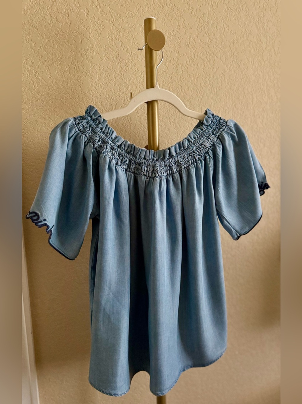 Pinko Smocked Neckline Embroidered Short-Sleeve Blouse / Blue / Size Medium - Picture 6 of 6